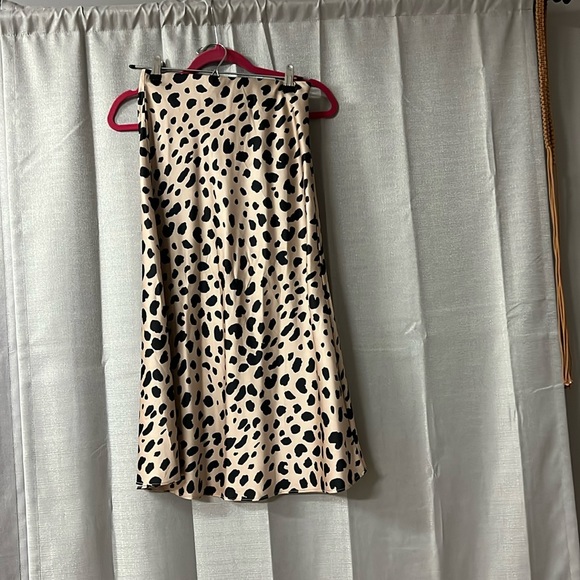 Aqua Satin-effect Leopard Midi Skirt - Picture 2 of 4